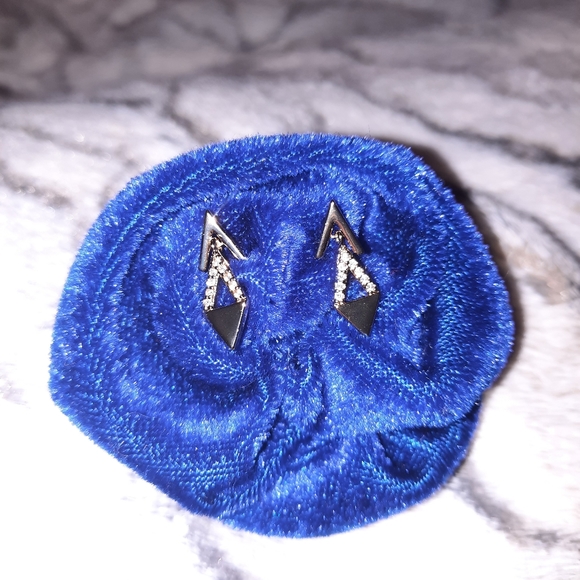 JULES SMITH | 14K Gold Plated Crystals Pave Pendant & Matching Earrings Set - Picture 14 of 14